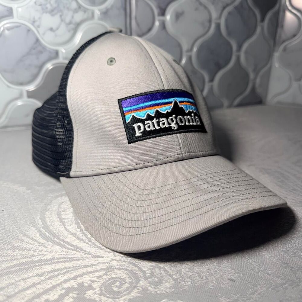 Patagonia Men's Grey and Black Hat - Picture 2 of 8